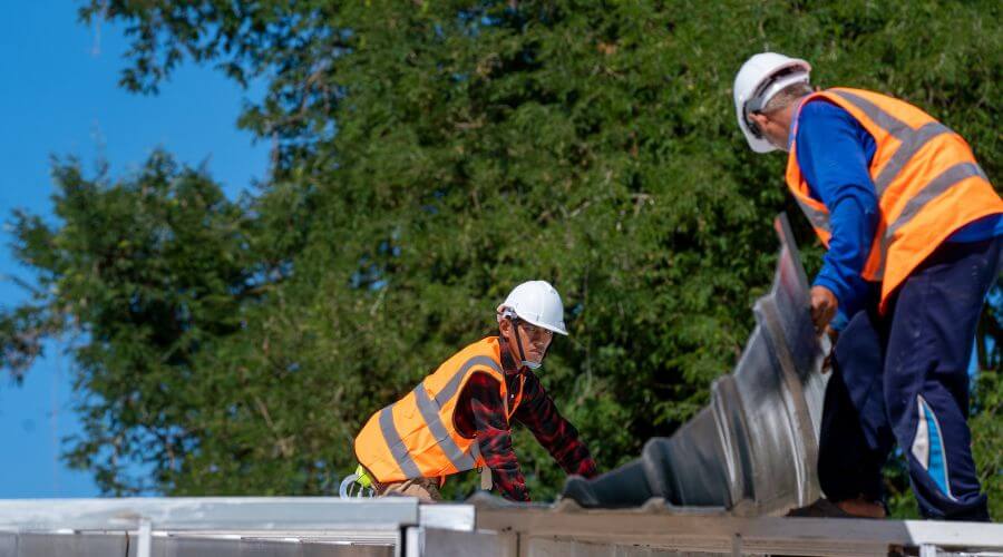 Professional Flat Roofing Installation in Collins, IA